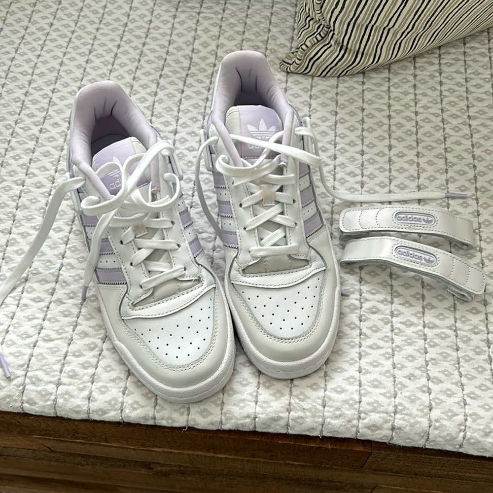 Women’s Adidas Sneakers